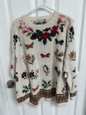 Christie & Jill White Floral & Butterfly Crewneck Sweater
